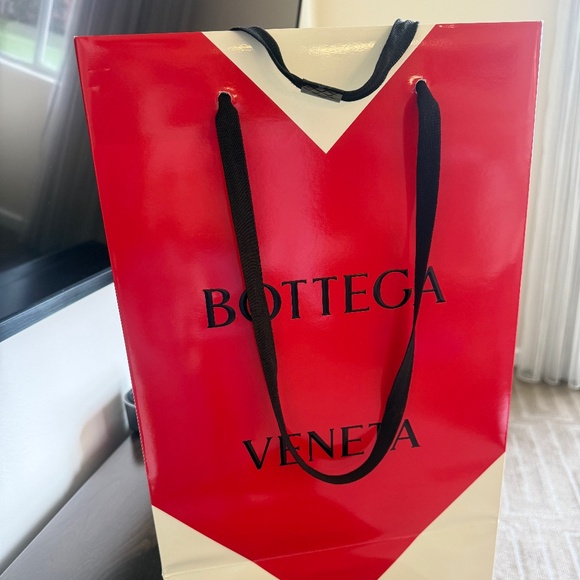 Sandles - Picture 12 of 12